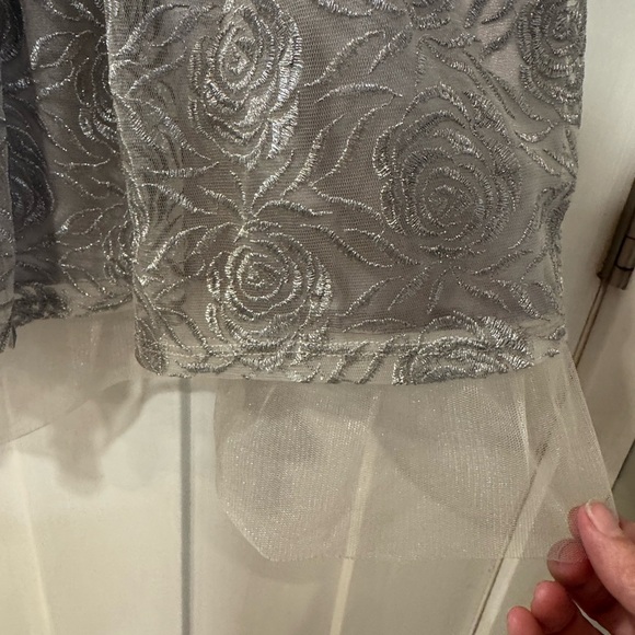 Rare Editions girls dress, size 6 w pearls, silver - Picture 3 of 6